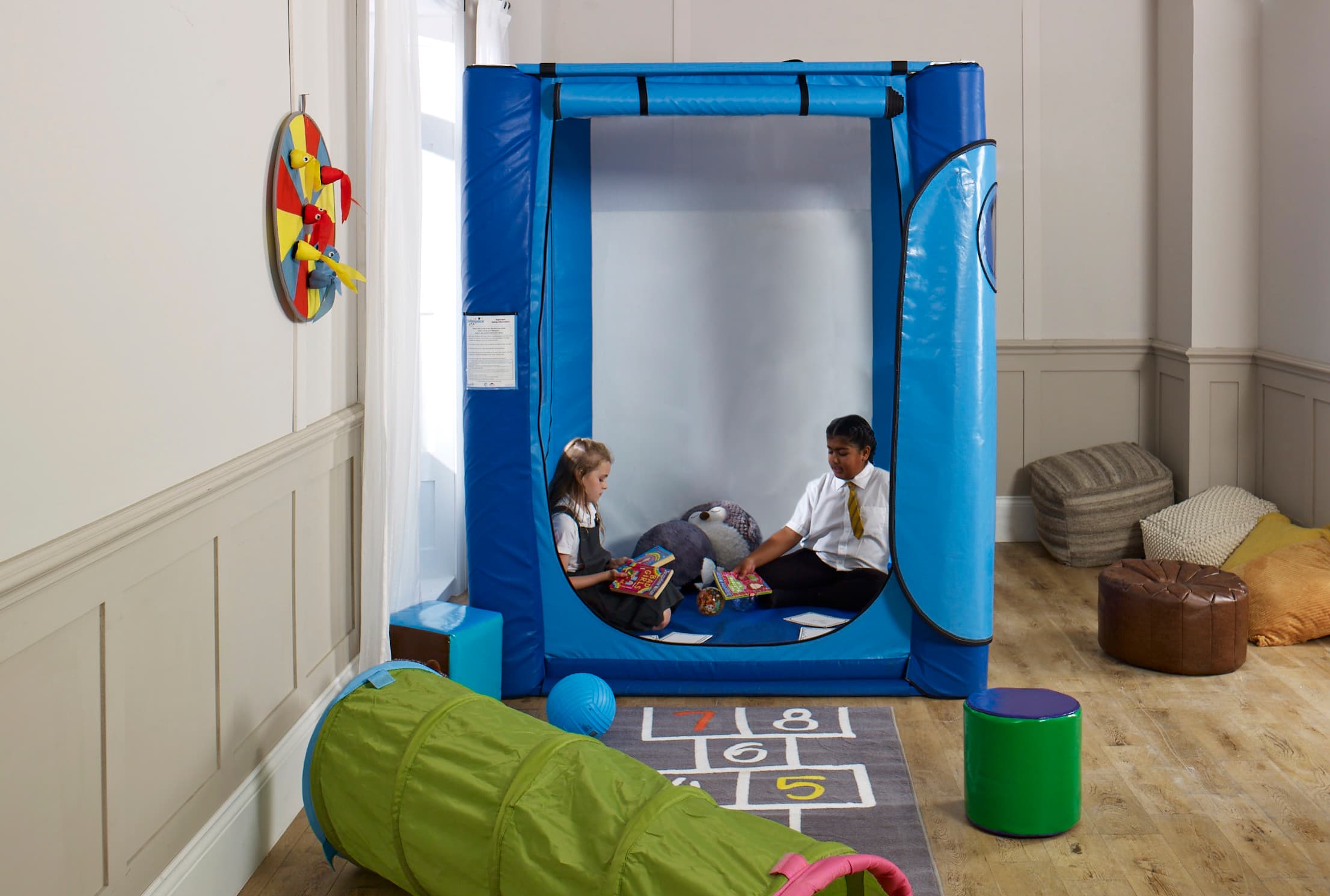 Low stimulation calming environment